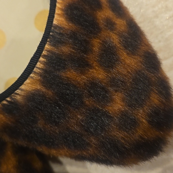 Boden Anthropologie Amelie Cheetah Print Calf Hair Flats with Mini Heel - Picture 2 of 13